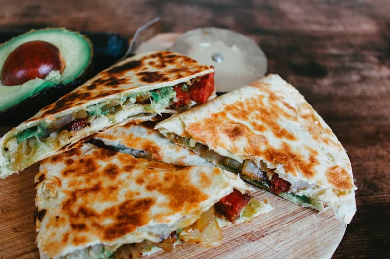 Quesadilla z kurczakiem i papryką